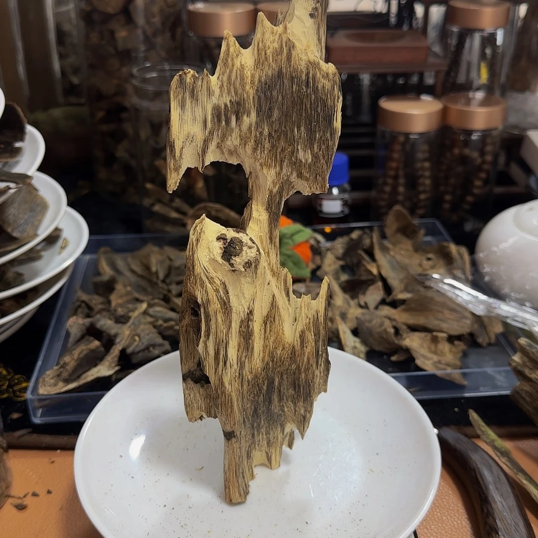 沉香沉香碎屑精品汝湖树心油虫漏117.7克