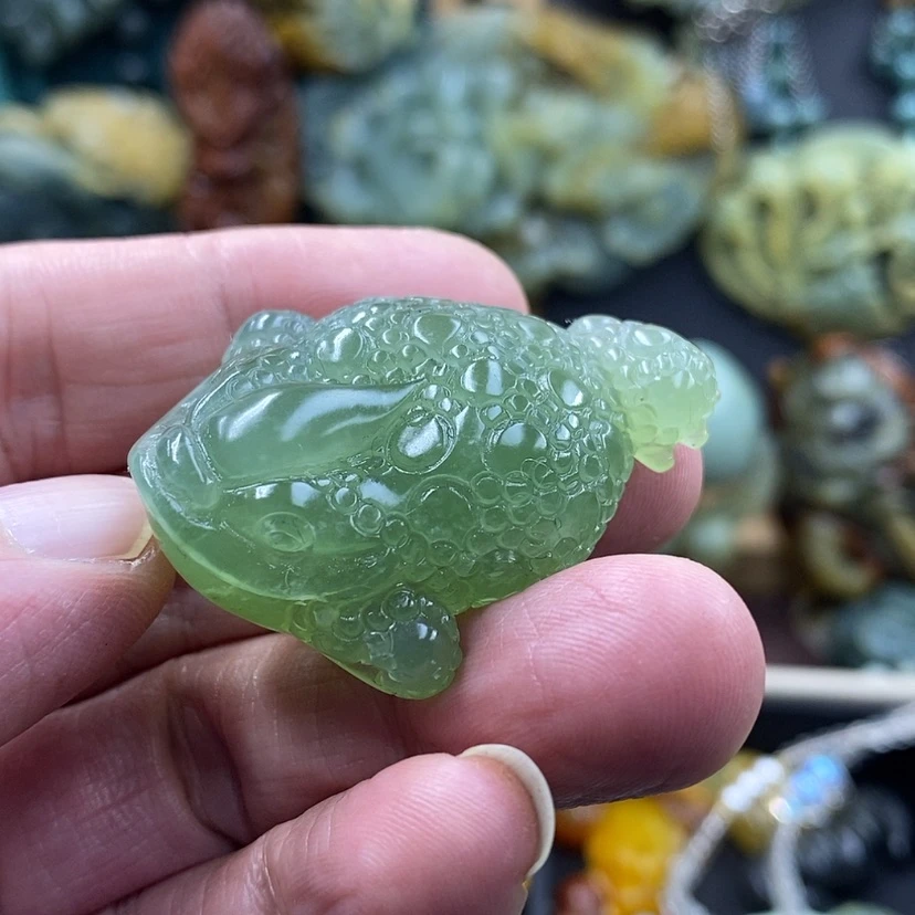 【闪购商品】未镶嵌蛇纹石玉吊坠