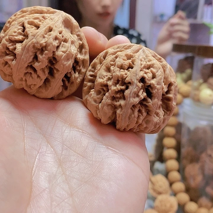 【闪购商品】文玩核桃把件43.5粗筋