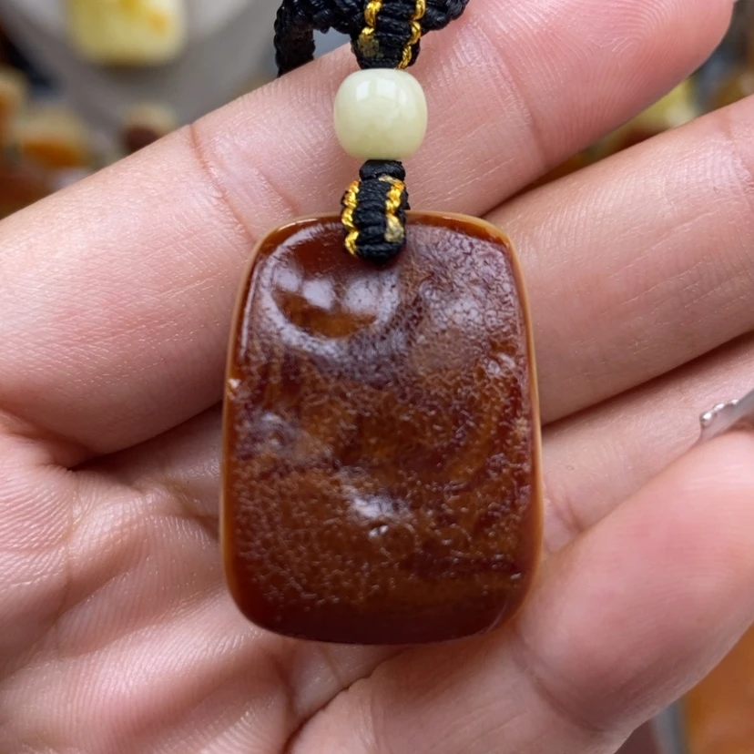 【闪购商品】琥珀颈饰未镶嵌