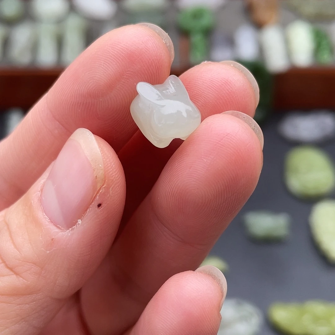 和田玉未镶嵌颈饰浅晴小兔子配饰