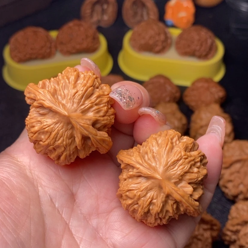 【闪购商品】把件文玩核桃833号红豆39.5