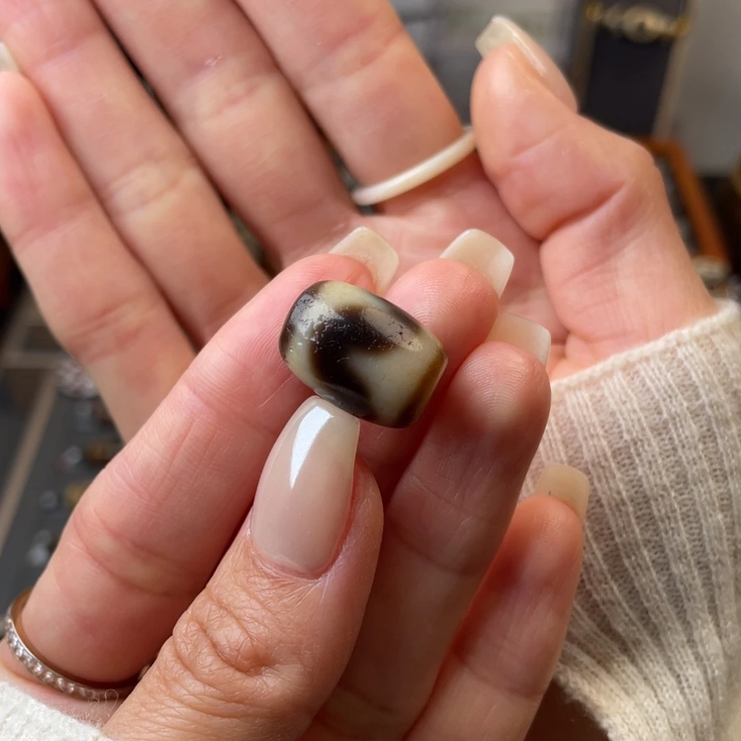 玛瑙/玉髓未镶嵌珠宝半成品花****儿