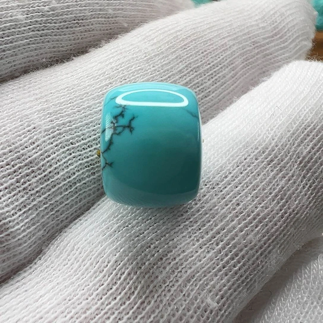 绿松石配饰未镶嵌