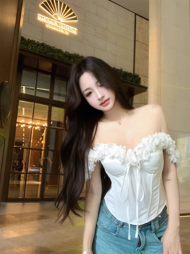 纯欲风辣妹蕾丝花边无袖背心女夏季新款修身显瘦白色抹胸鱼骨上衣