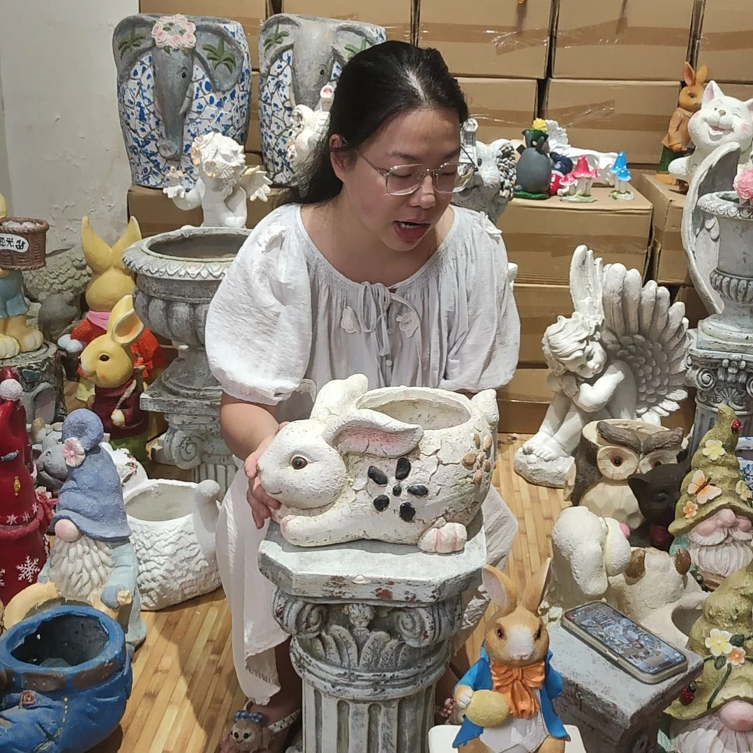 合成树脂氧化镁小白兔花盆一个