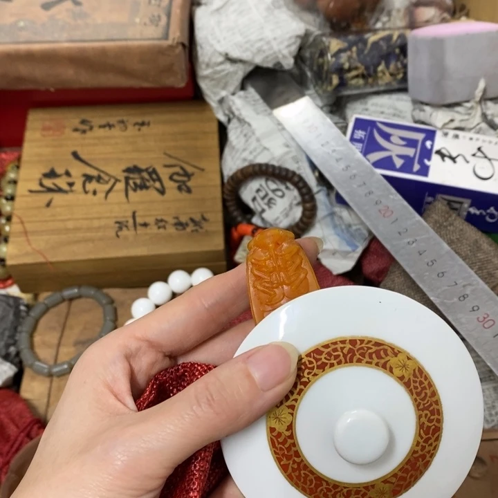 瓷片哈中古工艺品一件
