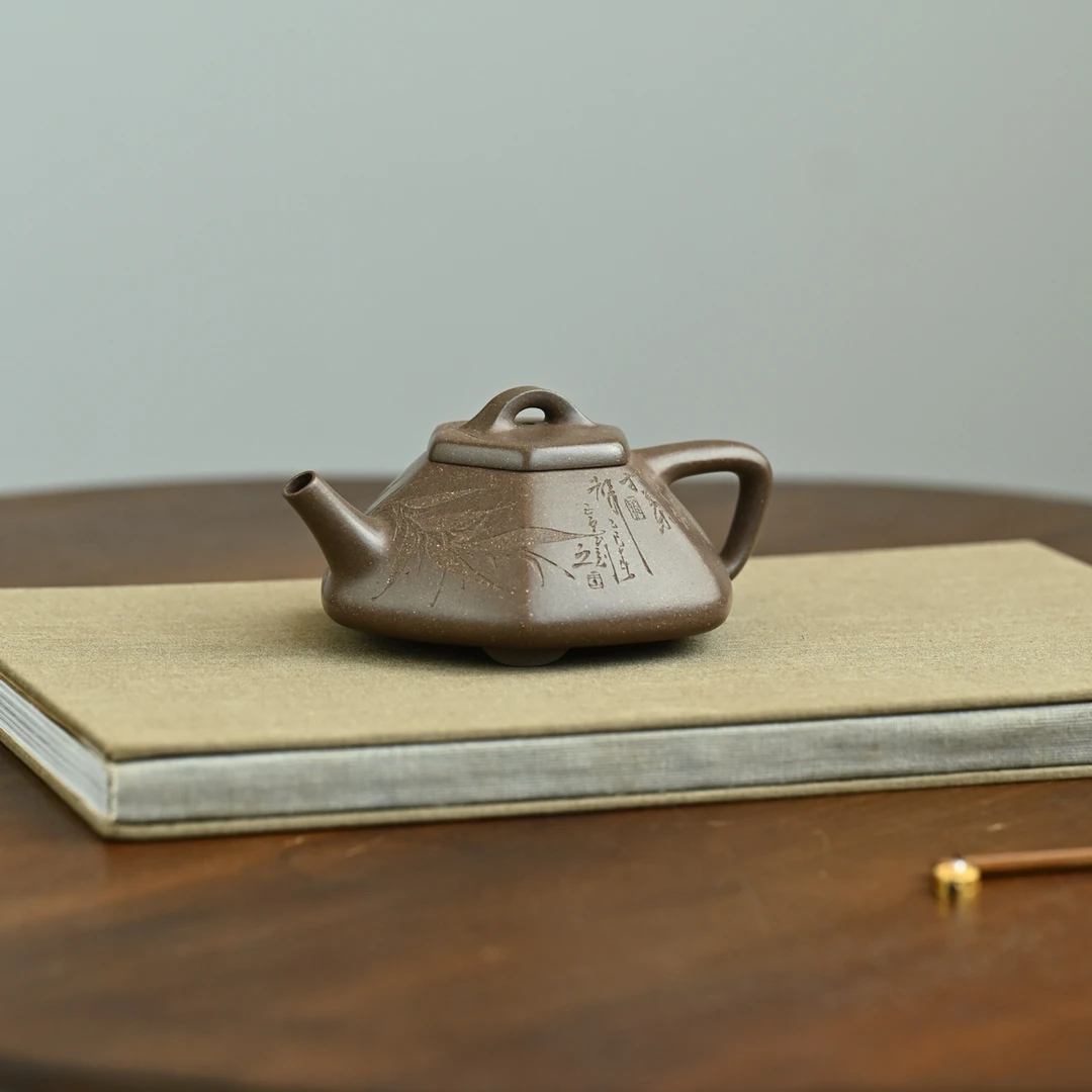 君子瓢·全手工      小一颠王城作品        /容量160cc/家藏青段