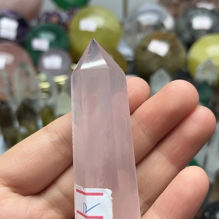 珠宝半成品未镶嵌水晶56克粉水晶柱