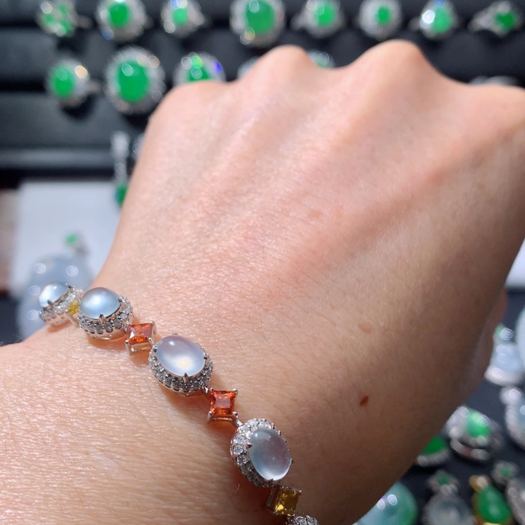 18K金镶嵌戒指翡翠