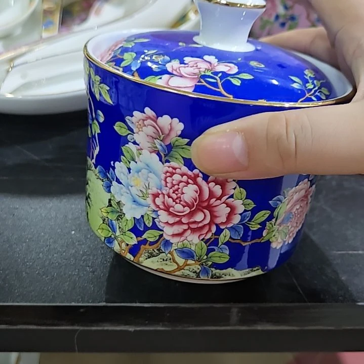 瓷片微瑕珐琅彩炖盅一个666666