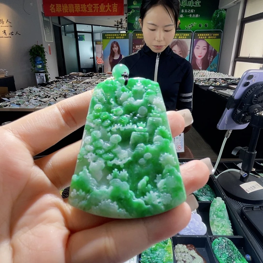 颈饰未镶嵌翡翠一