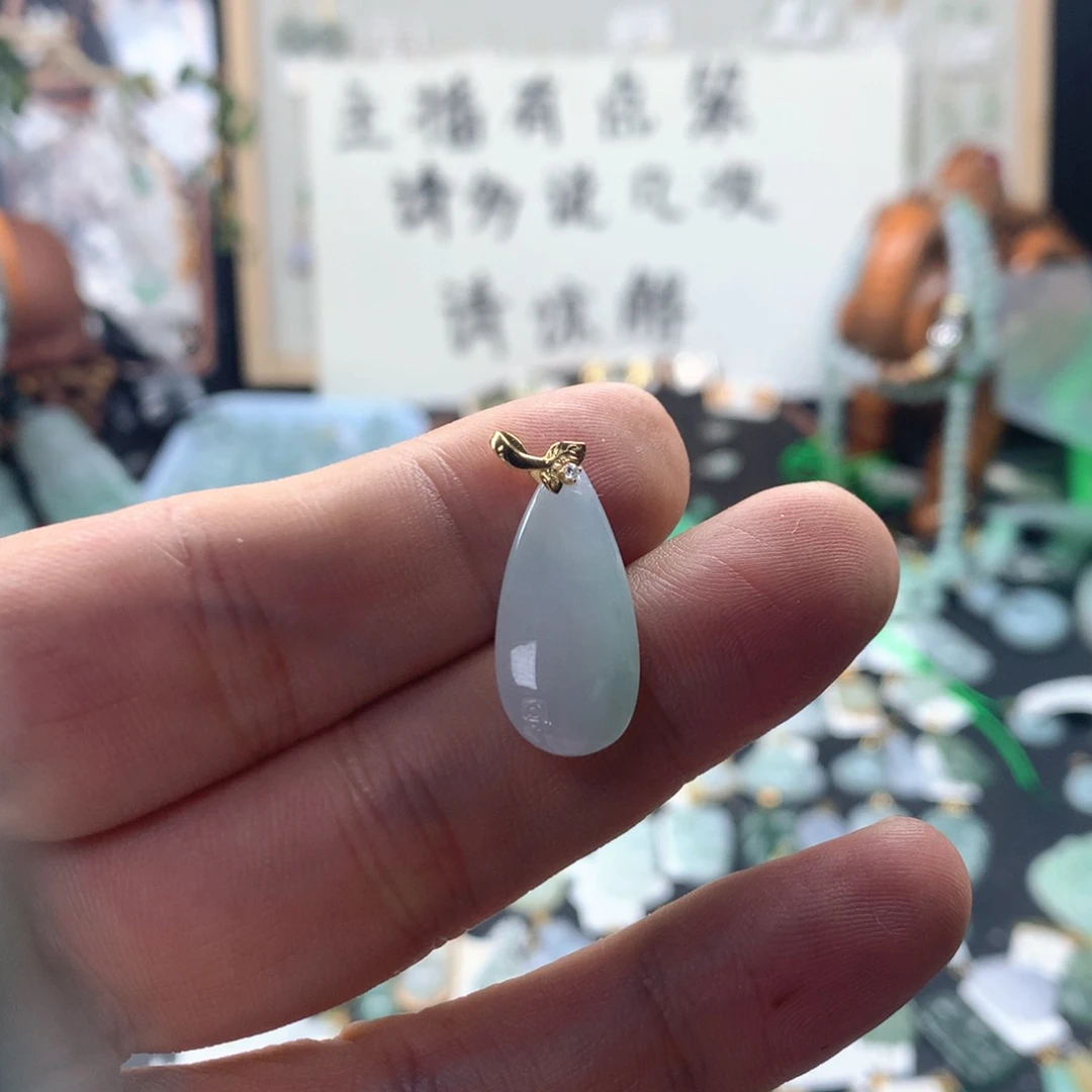 颈饰银S925镶嵌翡翠