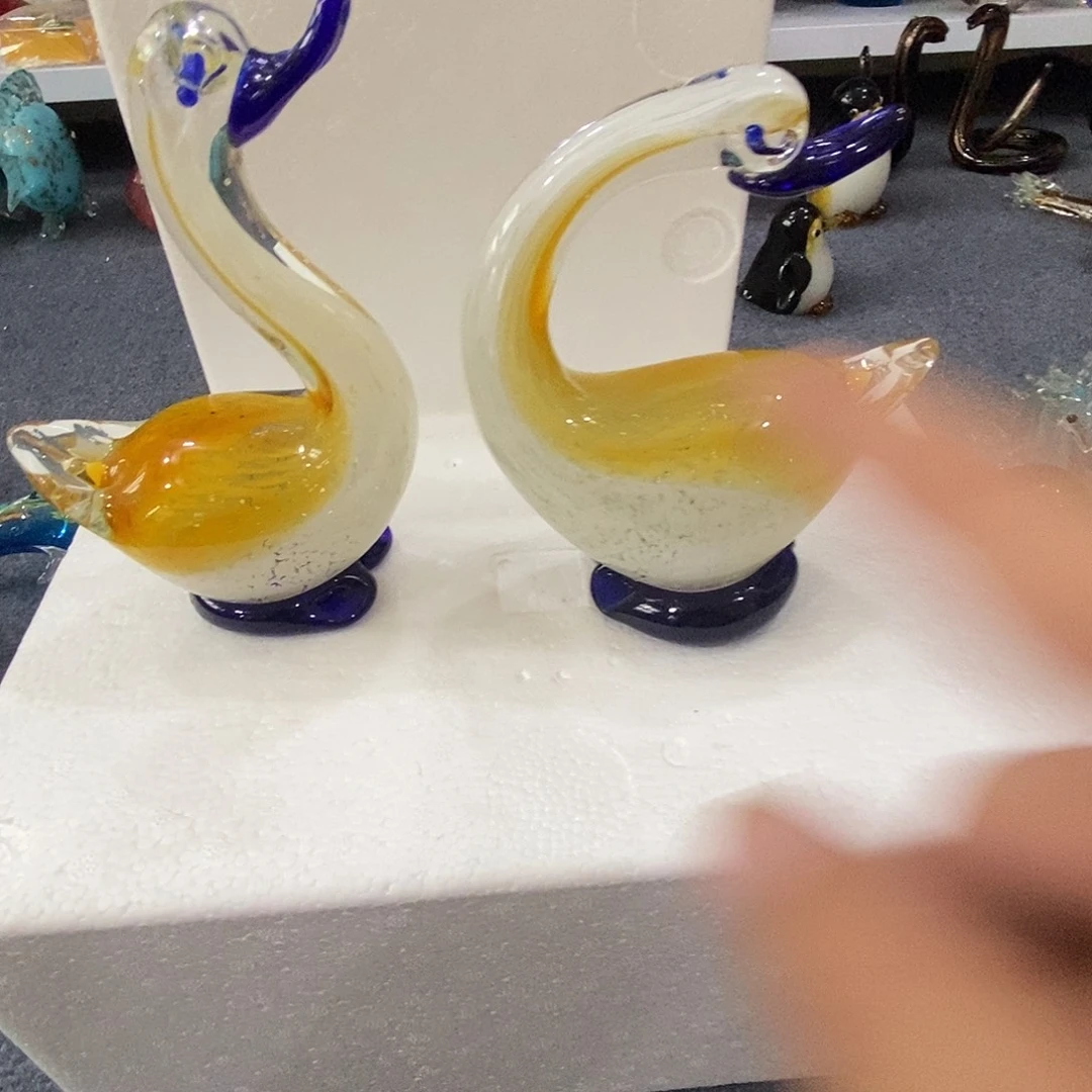 知***一琉璃老料茶晶天鹅一对