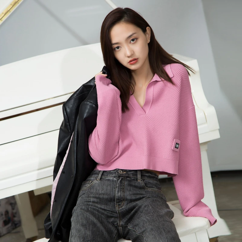 UTI新款粉色翻领短毛衫女装 百搭小V领针织衫
