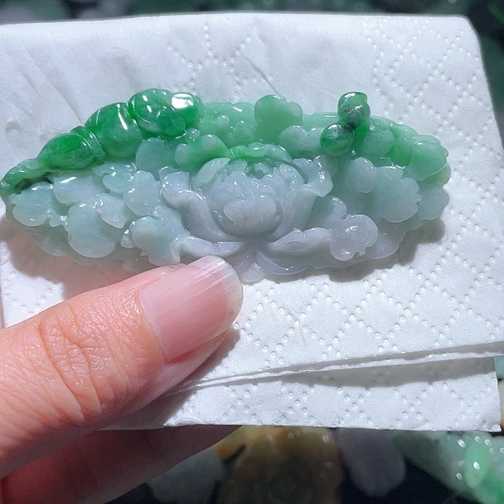 颈饰未镶嵌翡翠天