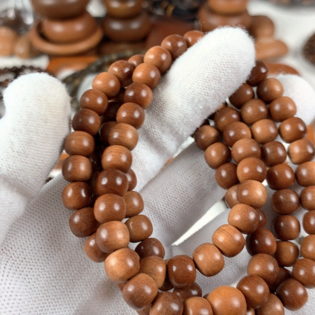 小***奔木质类檀香木老山檀香红肉78.奶香