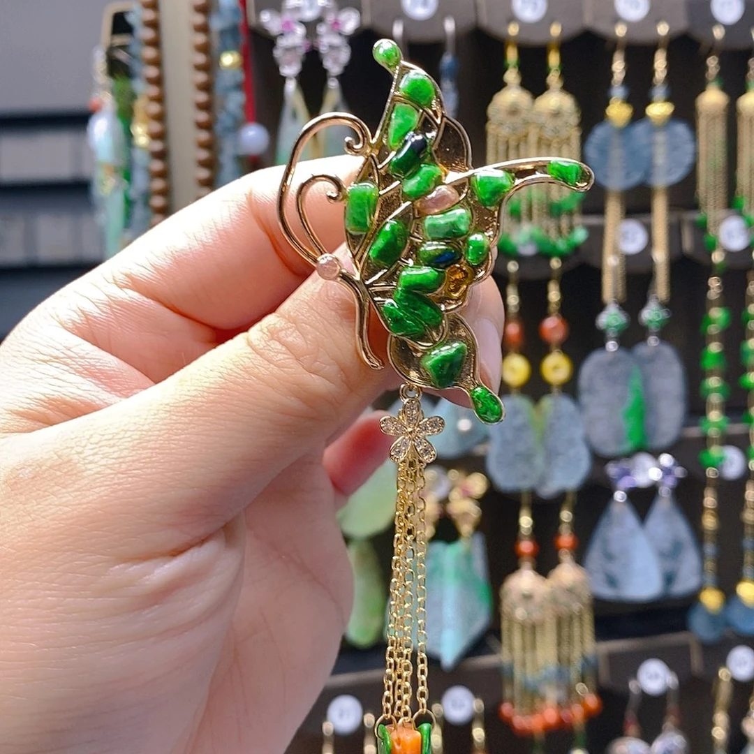 未镶嵌翡翠耳饰翡翠