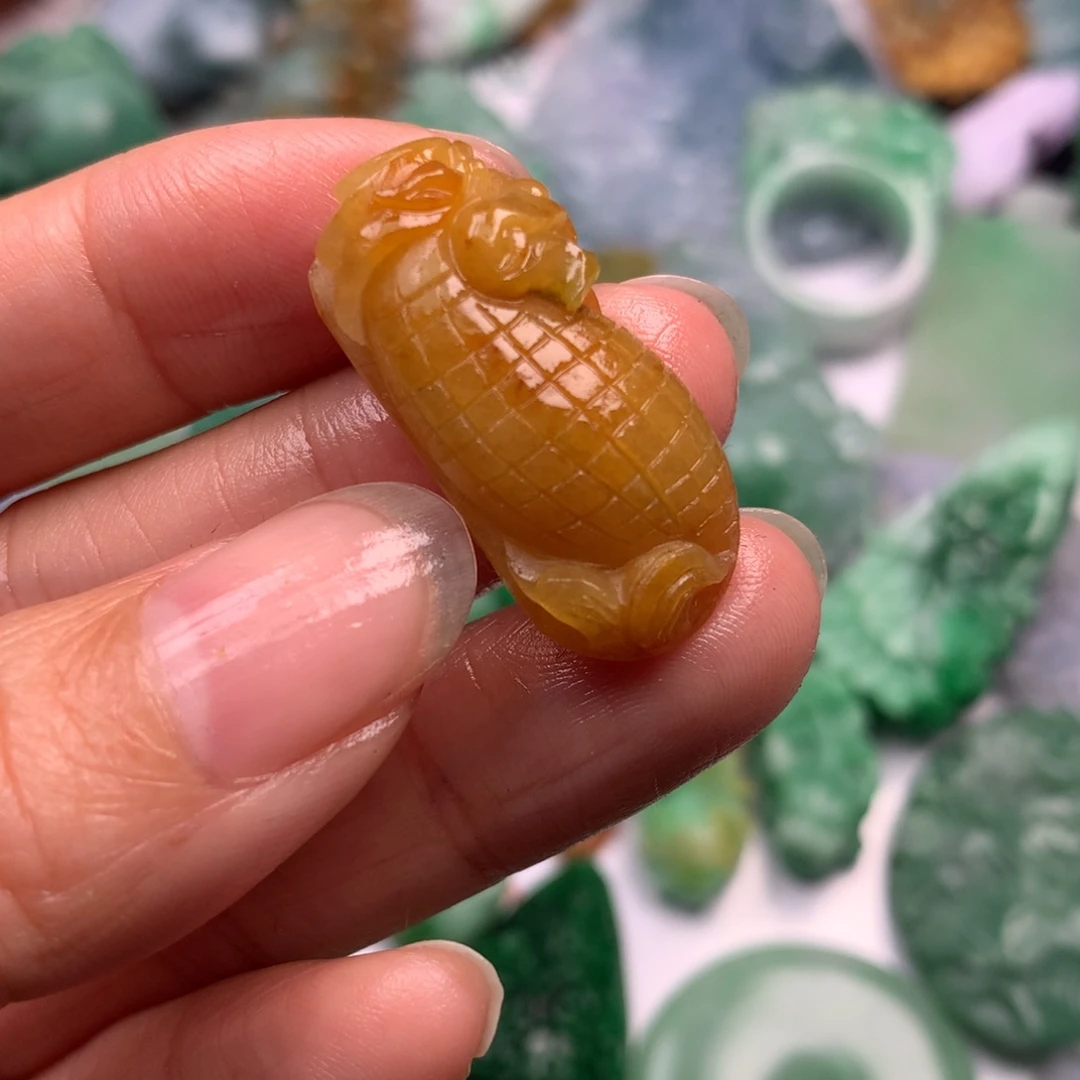 定制翡翠未镶嵌翡翠