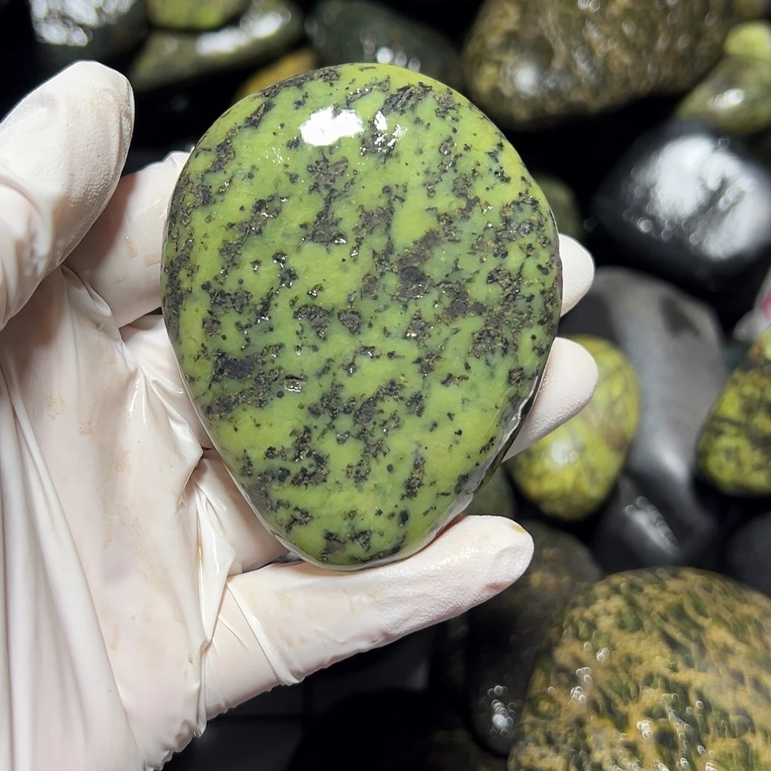 未镶嵌蛇纹石玉西藏藏玉药王石風*