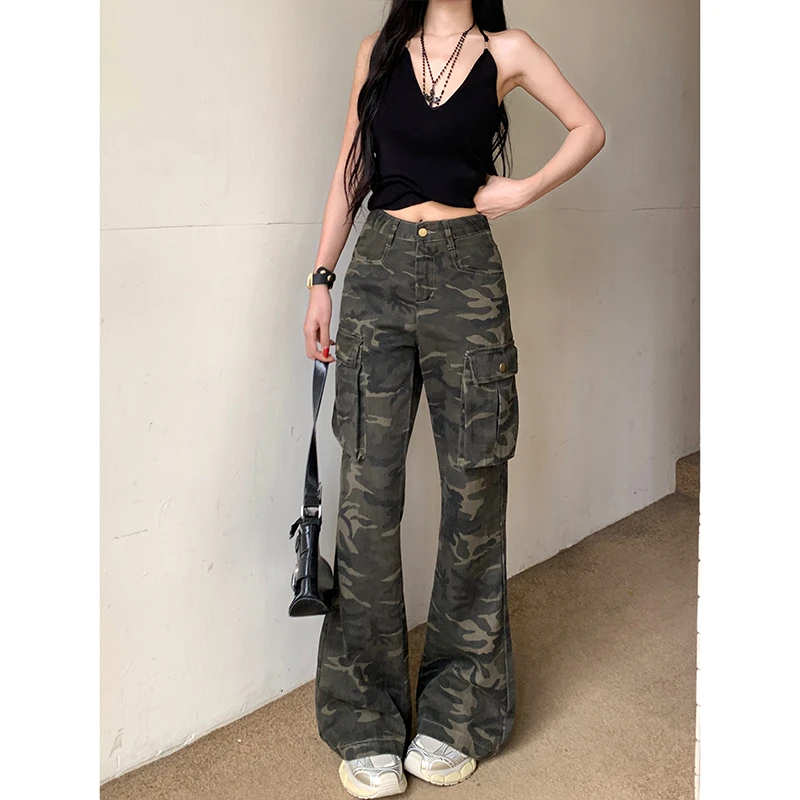 美式迷彩工装微喇牛仔裤女2025冬季新款高腰修身显瘦痞帅喇叭长裤