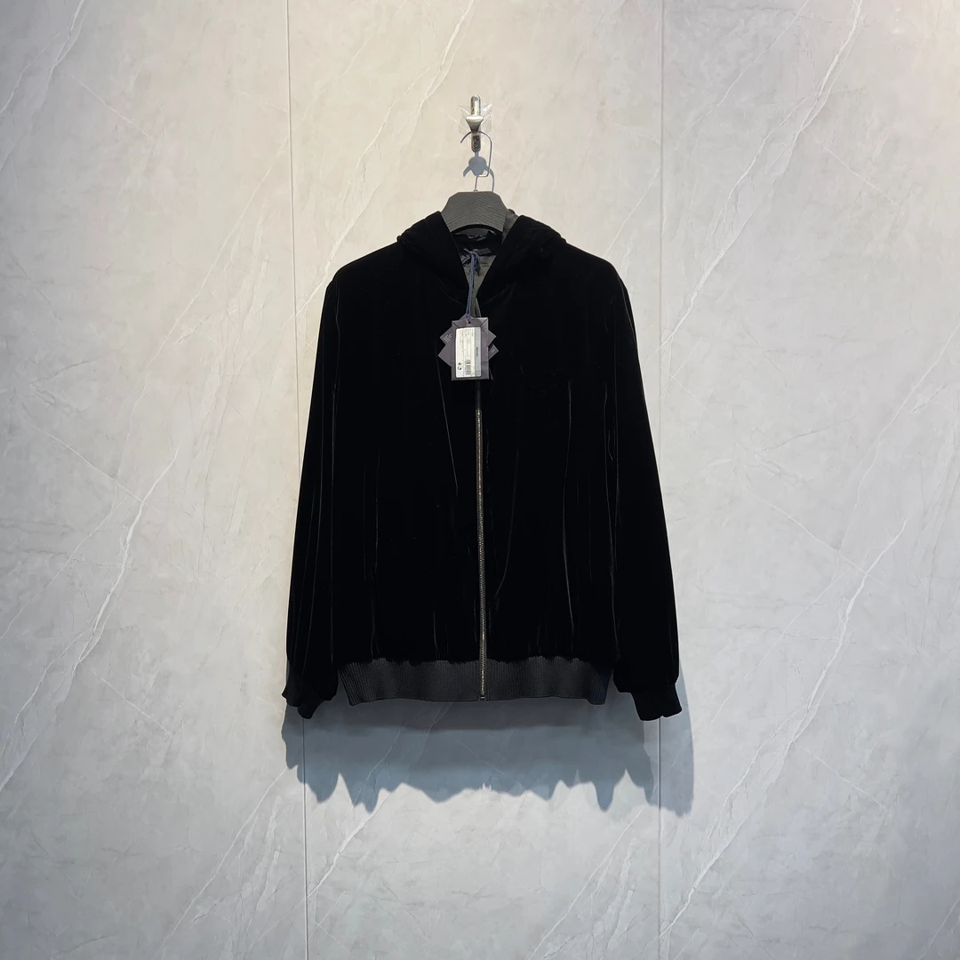 全新未使用 Prada/普拉达 天鹅绒浮雕Logo拉链外套夹克/XL高质感