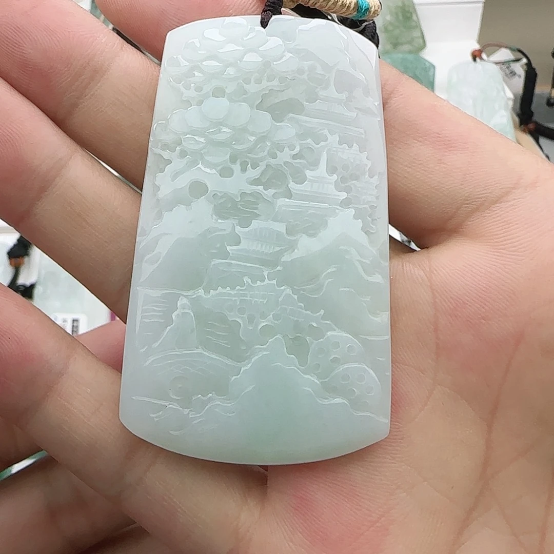 嘉***装翡翠未镶嵌颈饰翡翠