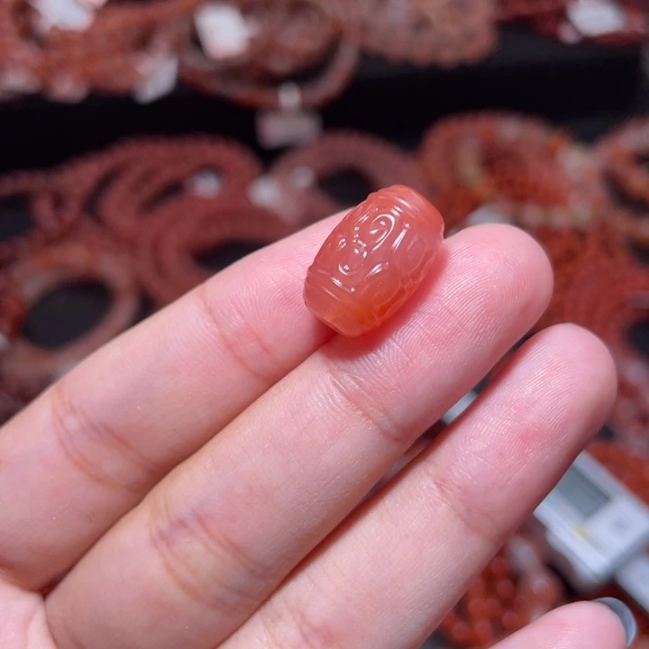 南红玛瑙未镶嵌配饰手串回纹桶珠2317