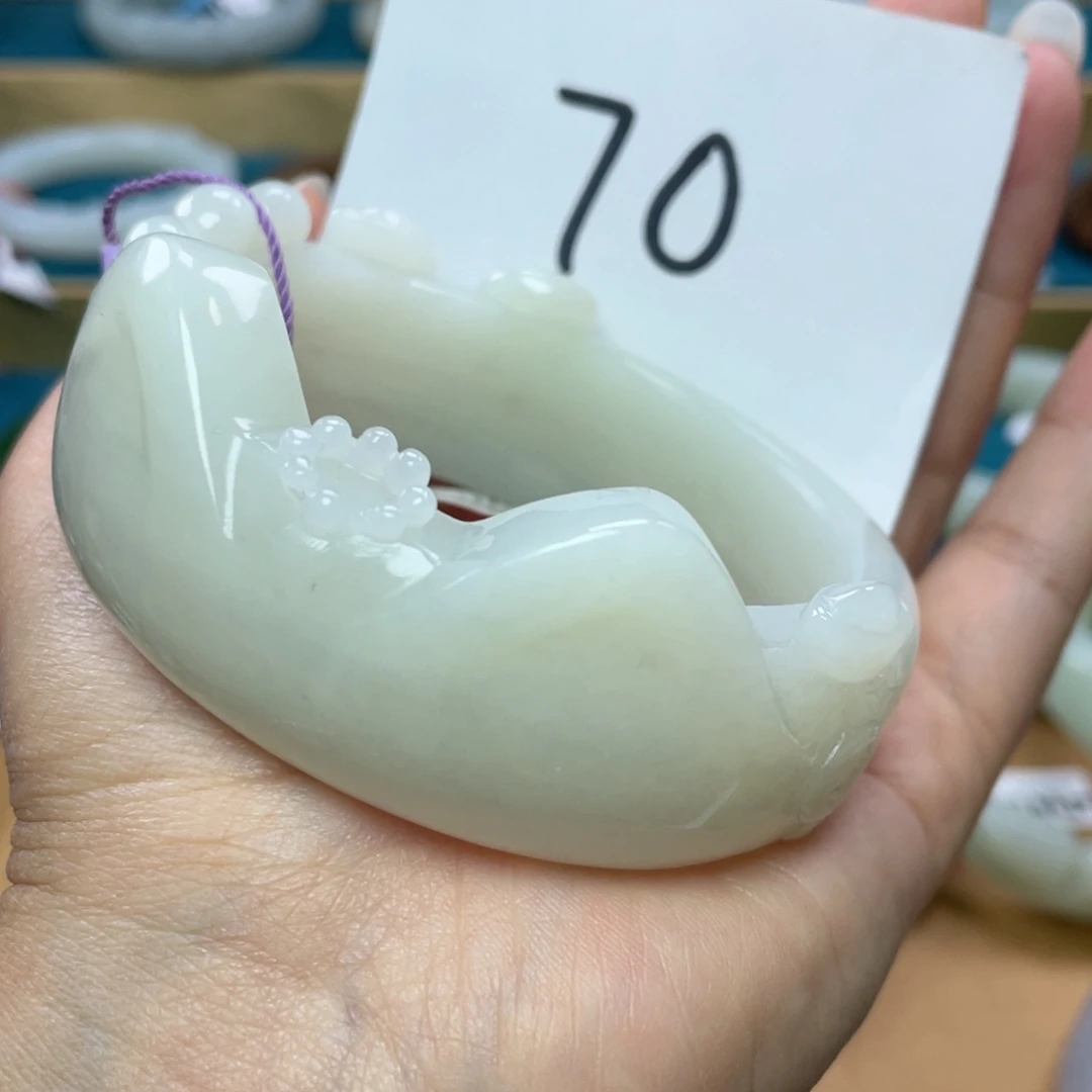 未镶嵌手镯和田玉圈口60