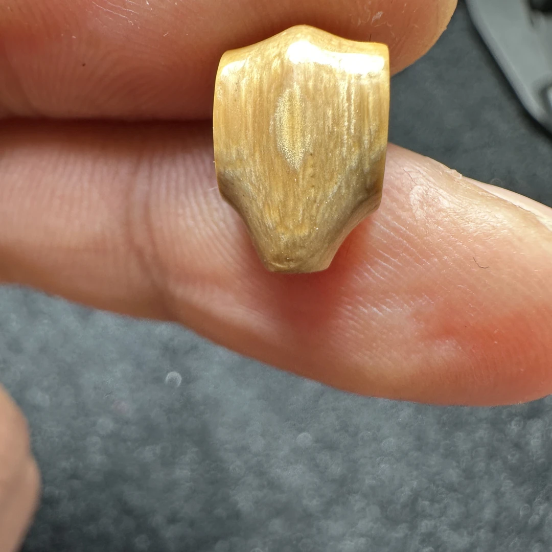 F282猛犸象牙对孔8mm冰料果冻蓝皮鲨鱼背三通
