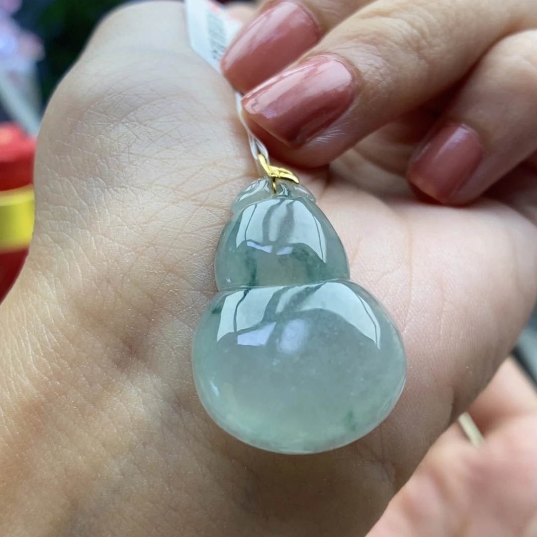 翡翠18K金镶嵌颈饰42