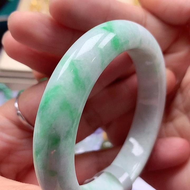 未镶嵌手镯翡翠翡翠