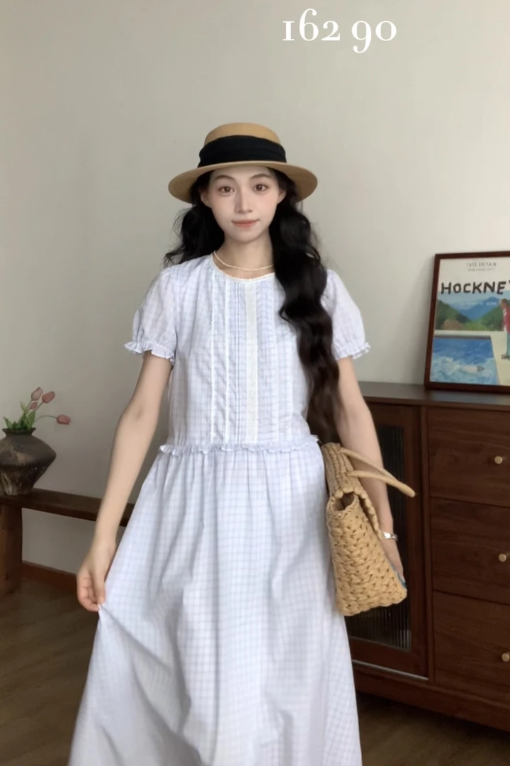 2320 “海岛甜心”法式圆领蕾丝拼接木耳边连衣裙