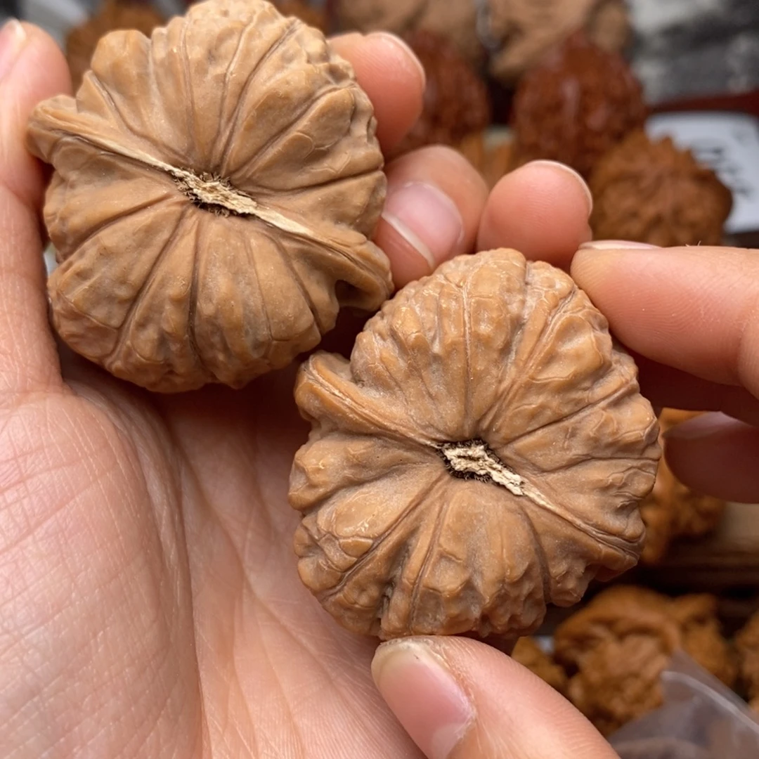 文玩核桃把件126高44全瓜