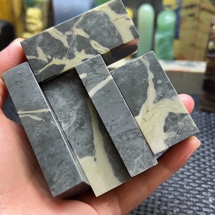 服***主青田石印章石印章石