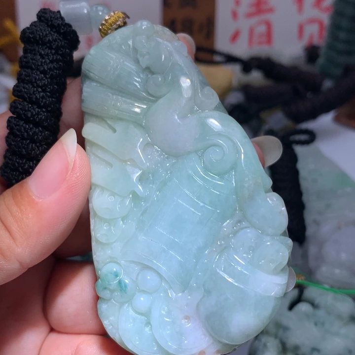 翡翠未镶嵌颈饰保真天然A货翡翠