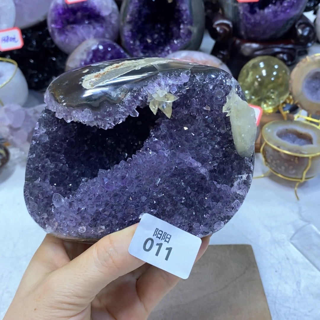 水晶未镶嵌大型摆件（非配饰）