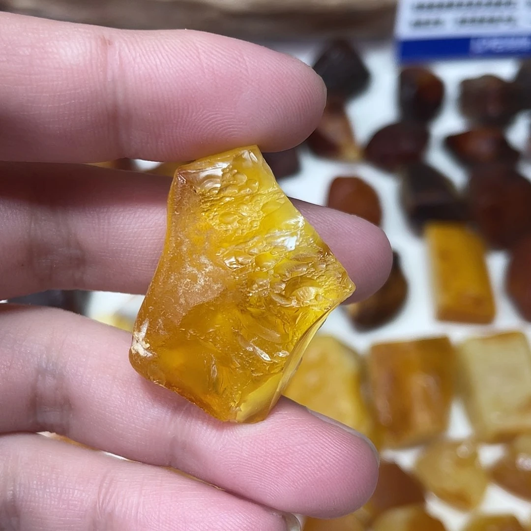 定制琥珀未镶嵌熊*原矿琥珀
