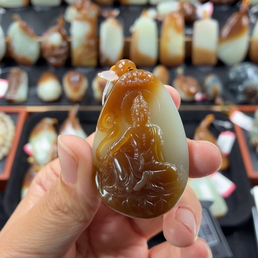 颈饰未镶嵌和田玉