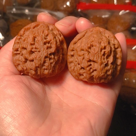 文玩核桃把件水龙纹40