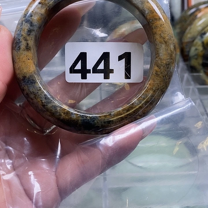 悠***I蛇纹石玉未镶嵌手镯