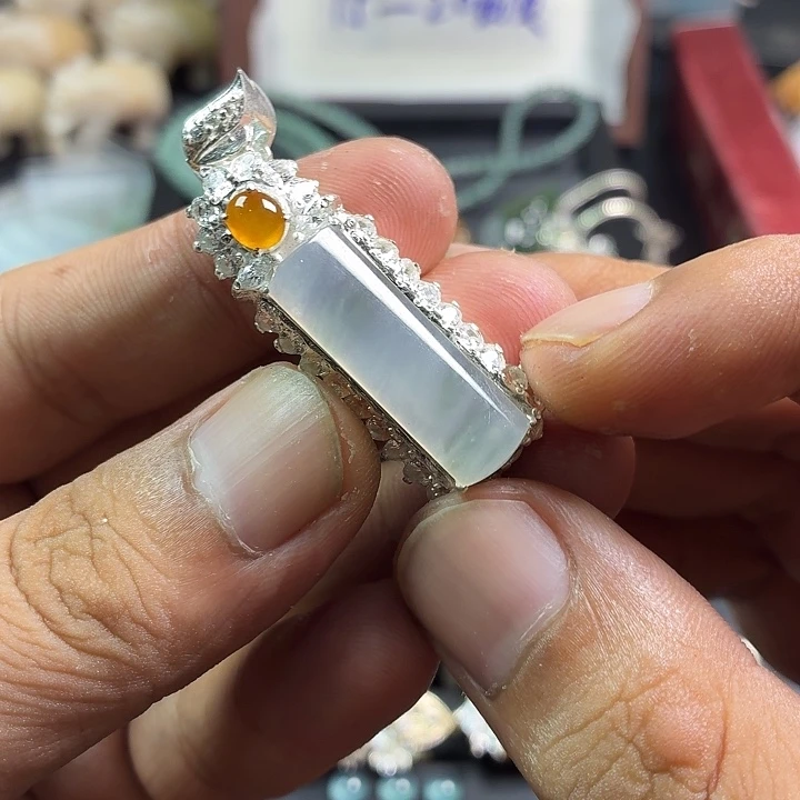 未镶嵌定制翡翠翡翠
