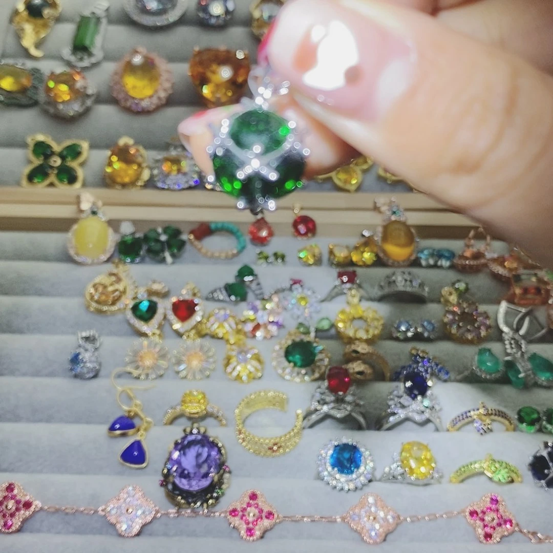 【闪购商品】托帕石耳饰银S925镶嵌