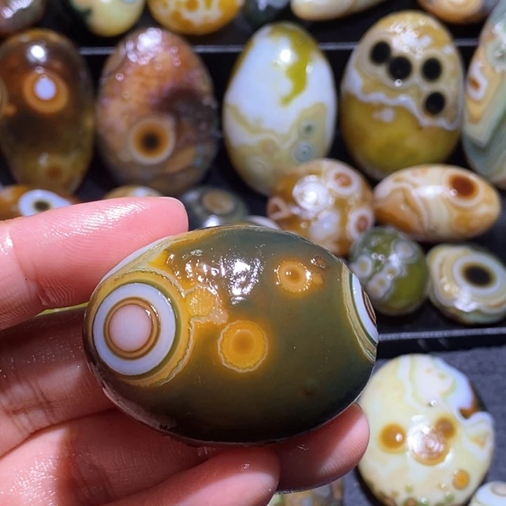 玛瑙/玉髓未镶嵌珠宝半成品53
