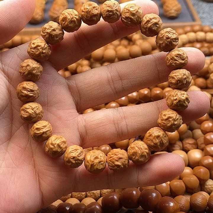 手串猴头核桃微瑕游龙珠