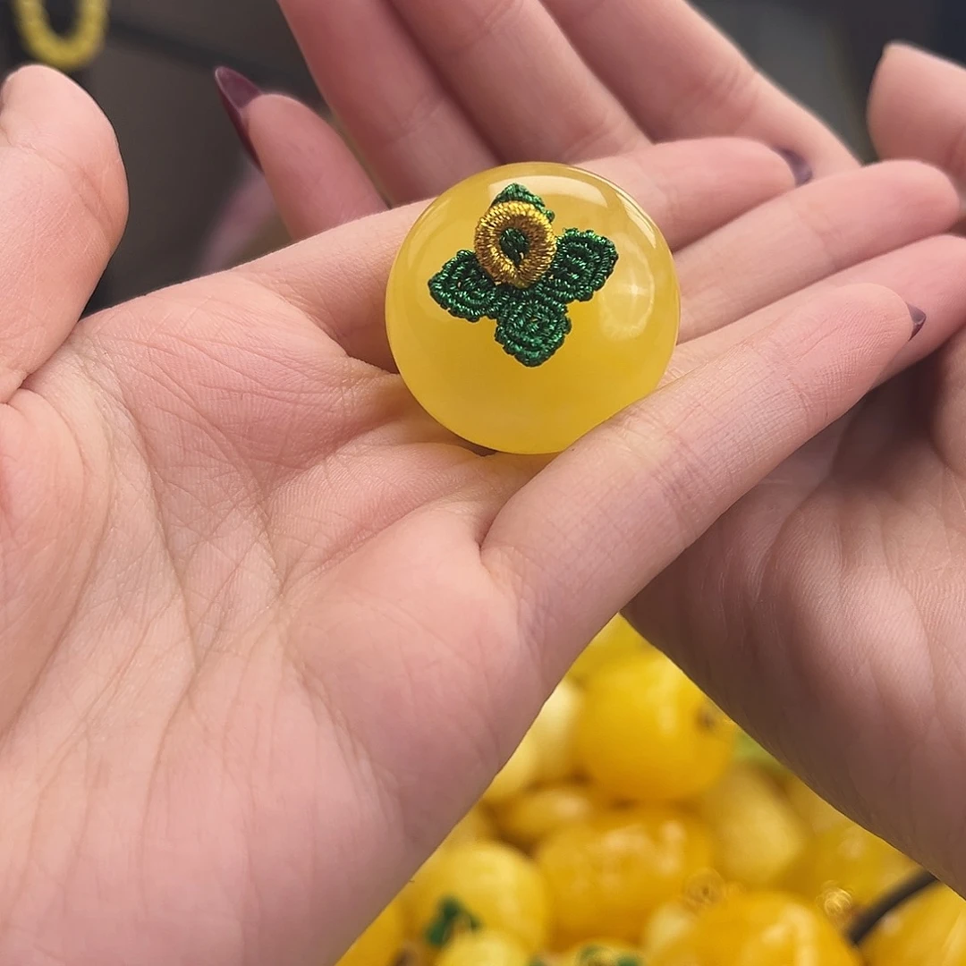 裸石琥珀未镶嵌9.4g柿子