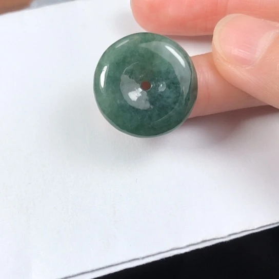 翡翠未镶嵌颈饰缅甸A货，每天下午1点半开播