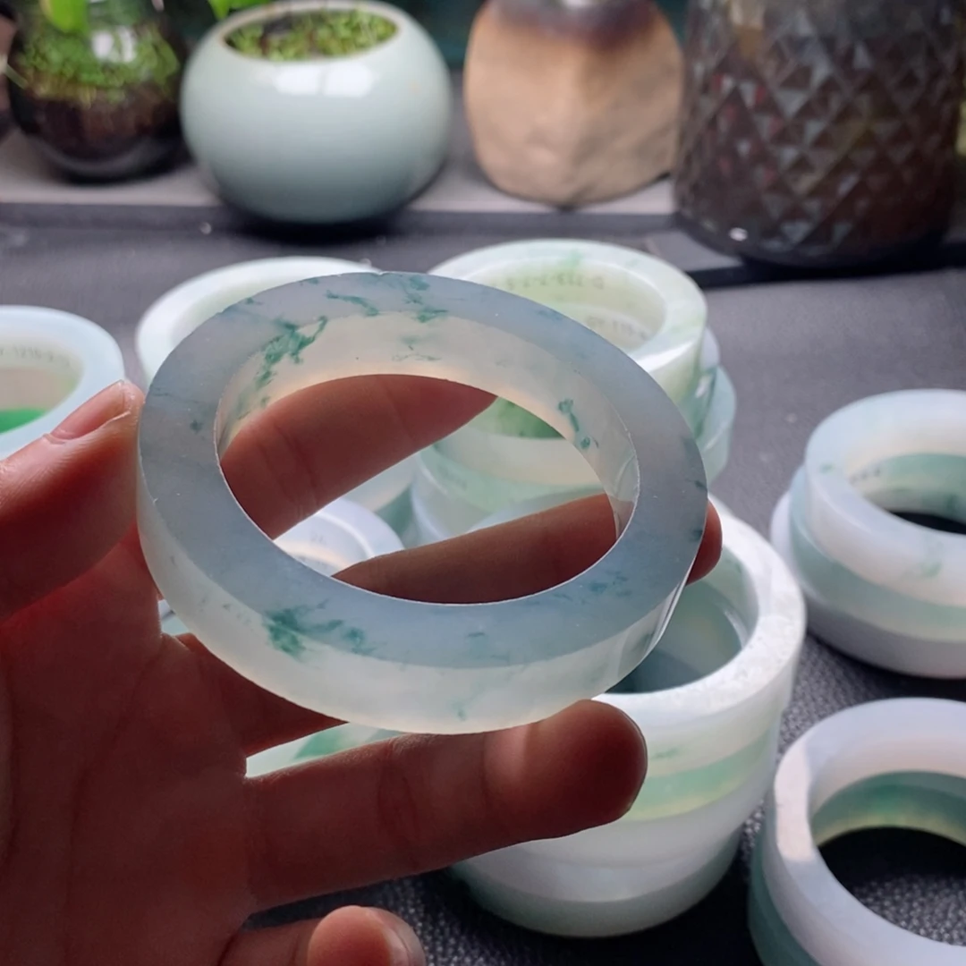 是***啊定制翡翠未镶嵌手