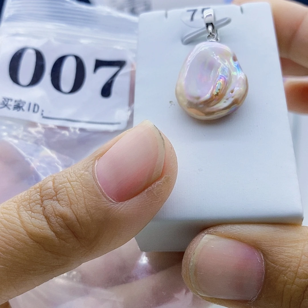 颈饰淡水珍珠钛钢