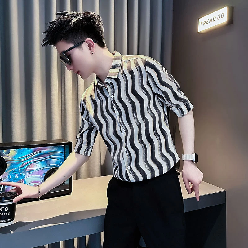 条纹衬衫男士短袖夏季2025新款高级感男装衣服英伦痞帅五分袖衬衣